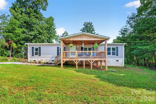 248 Chestnut Oak Forest Dr, Nebo, NC, 28761-4776 | Card Image