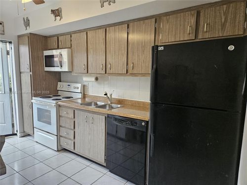 1400-1400 N 16th Ave, Hollywood, FL, 33020-3226 | Card Image