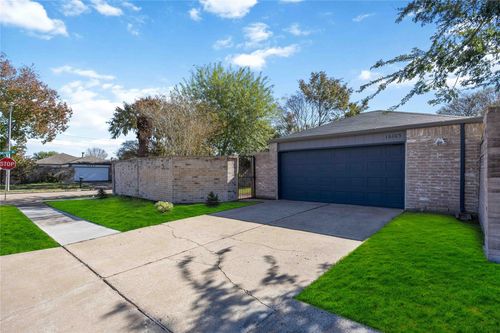 16103 Grassy Creek Dr, Houston, TX, 77082-2819 | Card Image