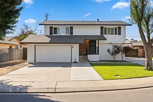 632 Lenore Drive, Modesto, CA, 95351 | Card Image
