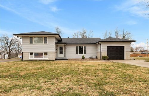 2008 E 15th Street, Sedalia, MO, 65301 | Card Image
