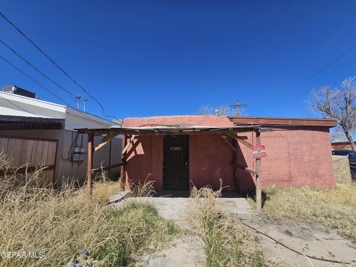 645 E Chestnut Ave, Las Cruces, NM, 88001-1869 | Card Image