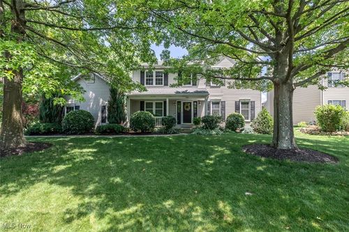 16216 Acacia Dr, Strongsville, OH, 44136-7461 | Card Image