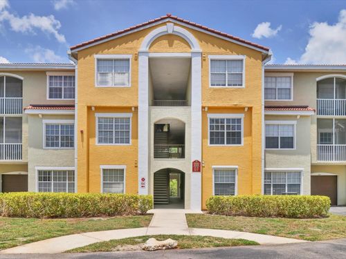 unit-204-5551 Bentgrass Dr, SARASOTA, FL, 34235-7623 | Card Image