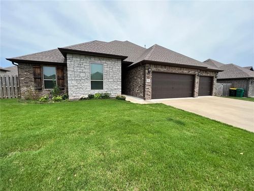 301 Cisterna Dr, Centerton, AR, 72719-5025 | Card Image