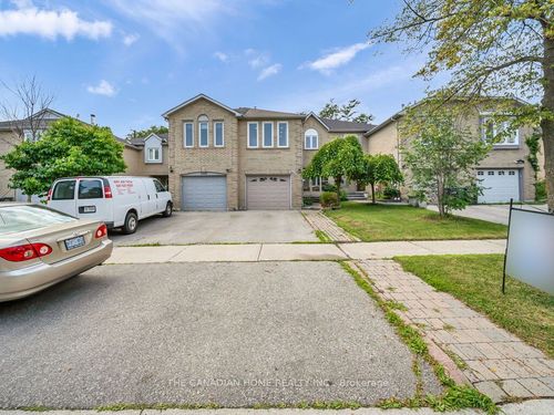 5244 Cinnamon Rd, Mississauga, ON, L5V1T3 | Card Image