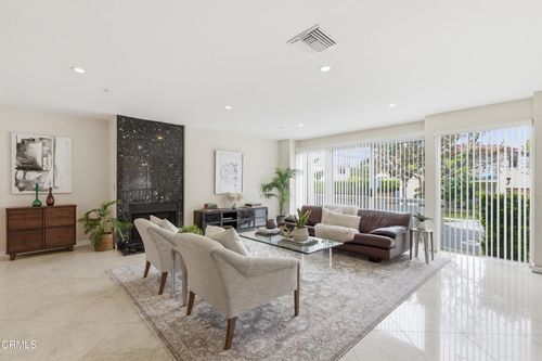 b-628 South Street, Glendale, CA, 91202 | Card Image