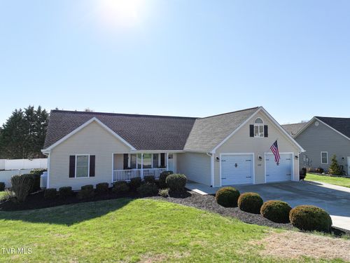 152 Grace Dr, Greeneville, TN, 37745-4639 | Card Image