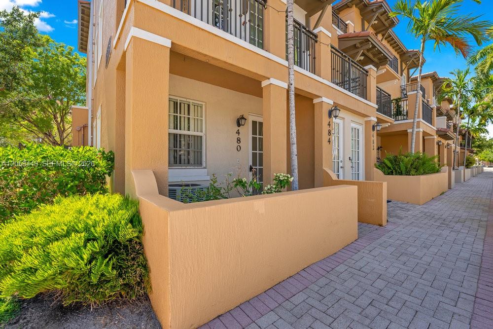 Residential Lease in Pembroke Pines 2