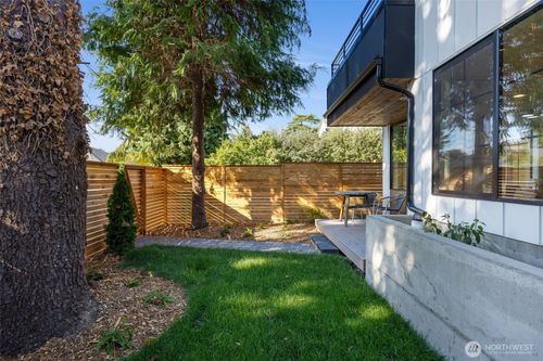 10717 2nd Ave Nw, Seattle, WA, 98177-4807 | Card Image