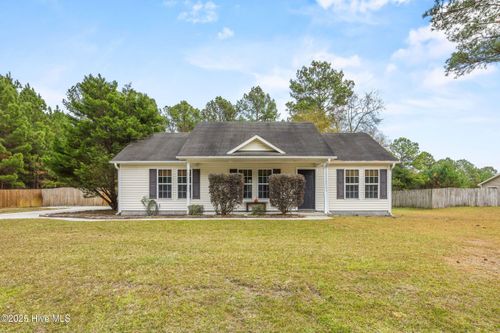 103 Joshua Aaron Trl, Richlands, NC, 28574-7460 | Card Image