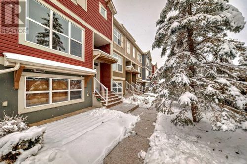 10 Auburn Bay Ave Se, Calgary, AB, T3M0P8 | Card Image