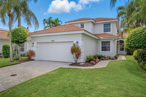 8582 Pepper Tree Way, NAPLES, FL, 34114-9424 | Card Image