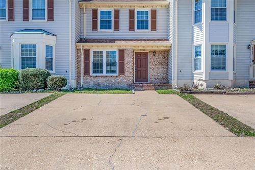 5504 Baccalaureate Dr, Virginia Beach, VA, 23462-7328 | Card Image