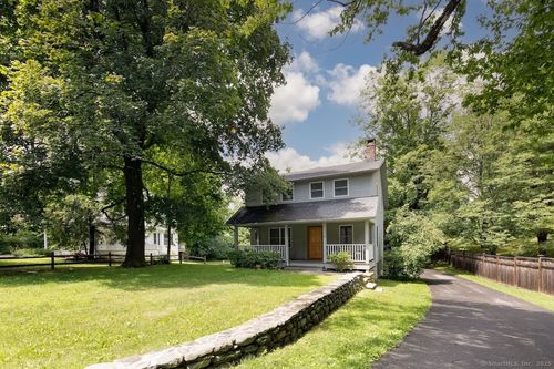 44 E Main St, Salisbury, CT, 06068-1822 | Card Image