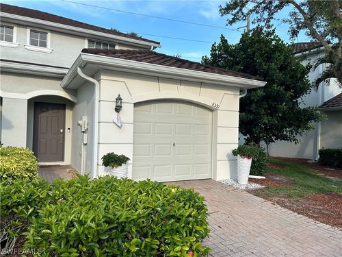 8591 Athena Ct, LEHIGH ACRES, FL, 33971-3751 | Card Image