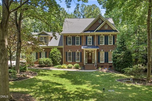 604 Crossway Ln, Holly Springs, NC, 27540-6802 | Card Image