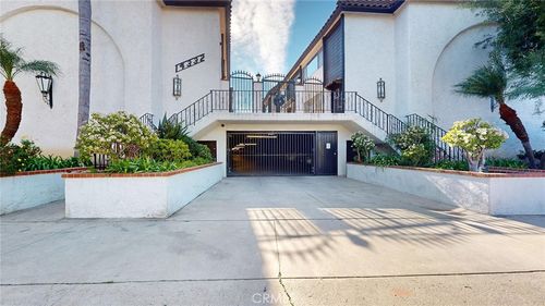 unit-19-14332 Dickens St, Sherman Oaks, CA, 91423-4126 | Card Image