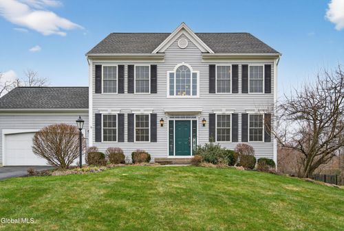 39 Outlook Dr S, Mechanicville, NY, 12118-3642 | Card Image