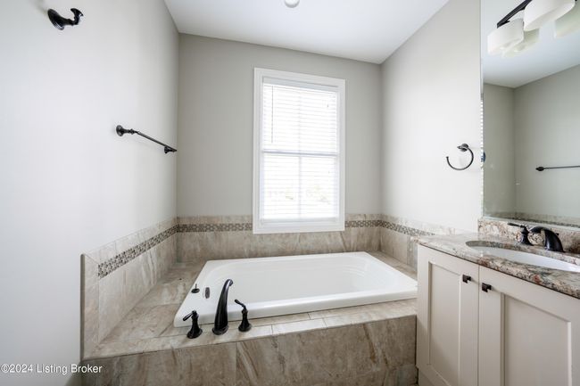 6405 Mistflower Cir, House other with 5 bedrooms, 5 bathrooms and null parking in Prospect KY | Image 24
