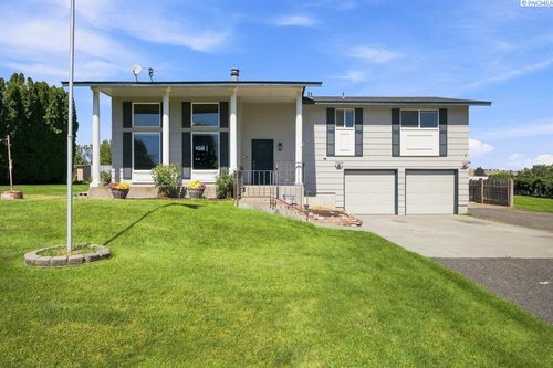 9540 E Reata Rd, Kennewick, WA, 99338 | Card Image
