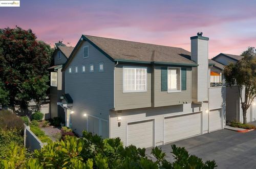 2714 Beach Head Way, Richmond, CA, 94804-7437 | Card Image
