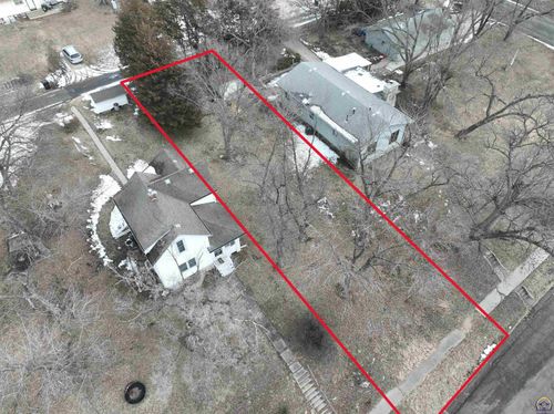 407 W Alma St, Saint Marys, KS, 66536-1519 | Card Image