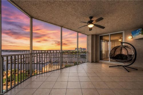 e705-2090 W First St, FORT MYERS, FL, 33901 | Card Image