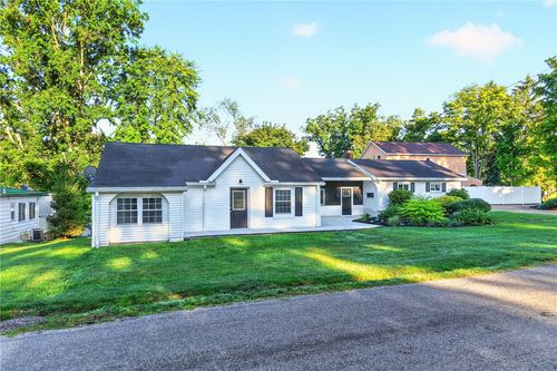 11753 Oakview Rd, Conneaut Lake, PA, 16316-4049 | Card Image