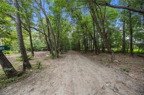 220 Newsome Dr, Stoneville, NC, 27048-7720 | Card Image