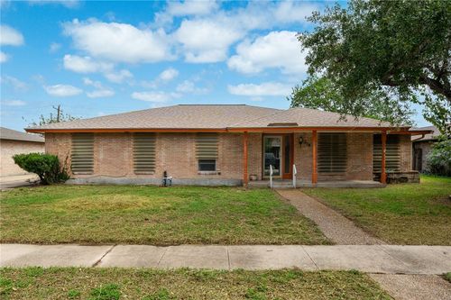 219 Poesta Dr, Portland, TX, 78374-1201 | Card Image