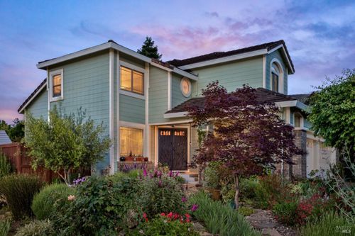520 Almanor Street, Petaluma, CA, 94954 | Card Image