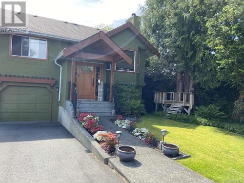 145 Larwood Rd, Campbell River, BC, V9W1S3 | Card Image