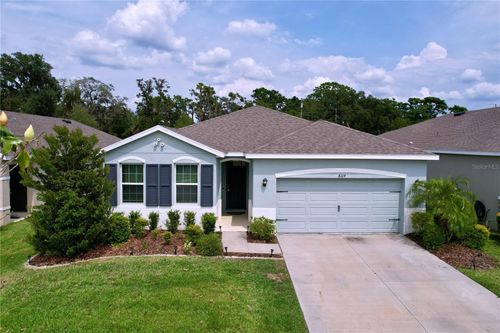 8214 Wheat Stone Dr, ZEPHYRHILLS, FL, 33540-2313 | Card Image
