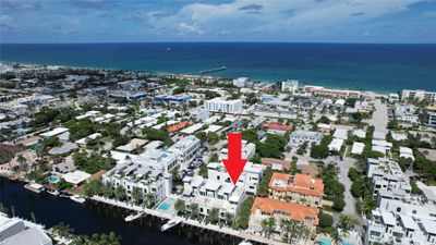 248 - 248 Shore Ct, Townhouse with 3 bedrooms, 3 bathrooms and null parking in Lauderdale By The Sea FL | Image 2