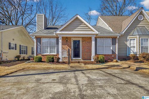 216 Park Pl, Oxford, AL, 36203-1973 | Card Image