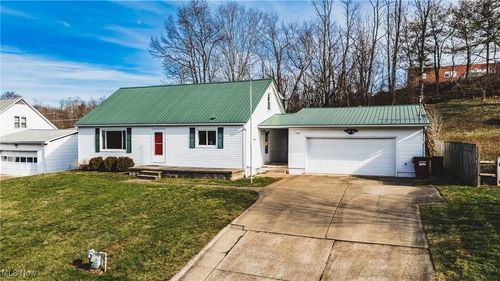 1126 Colegate Dr, Marietta, OH, 45750-1323 | Card Image