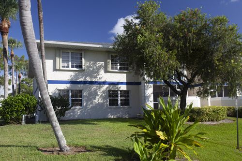 102-1531 Se Royal Green 102 Circle, Port St Lucie, FL, 34952 | Card Image