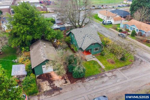 985 N 4th Ave, Stayton, OR, 97383-1842 | Card Image