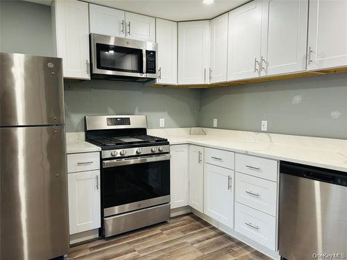 1-33 Drew Ave, Highland Fls, NY, 10928-2084 | Card Image