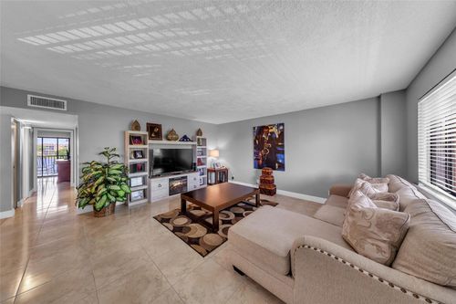 303-7466 Ashmont Cir, Tamarac, FL, 33321-7873 | Card Image