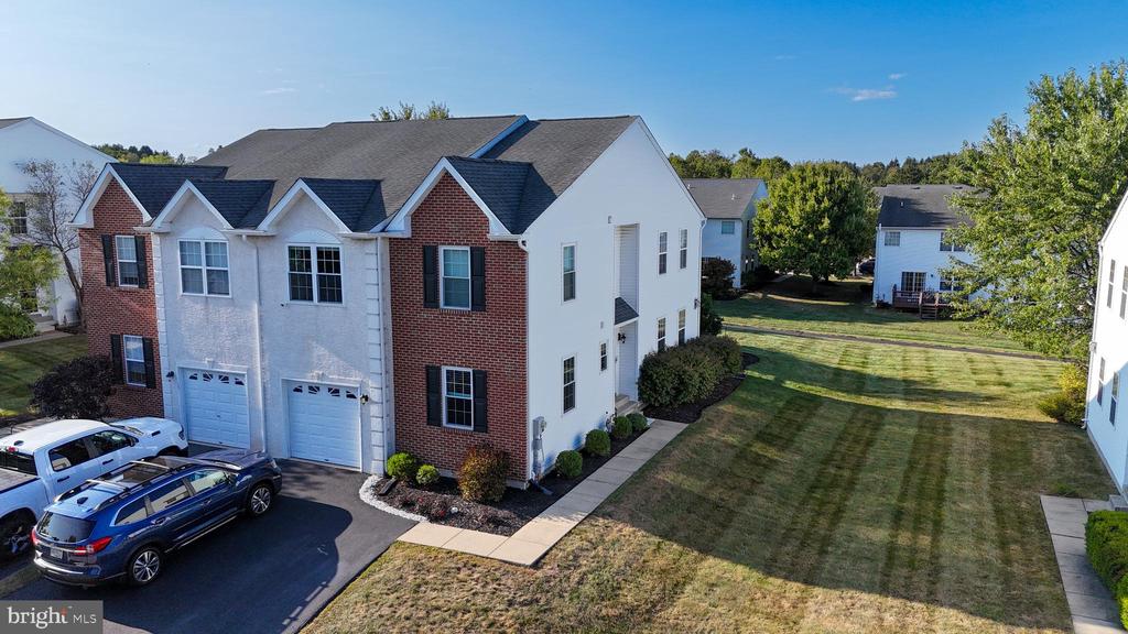 Glenwood Dr, Sellersville, PA 18960