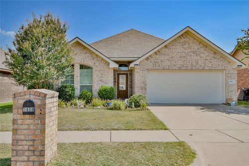 1408 Lauren Ln, Granbury, TX, 76048-2726 | Card Image