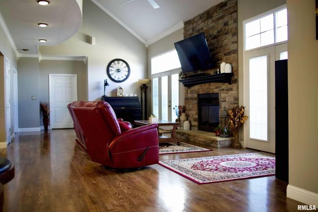 1338 Wagon Creek Rd, House attached with 3 bedrooms, 3 bathrooms and null parking in Creal Springs IL | Image 4