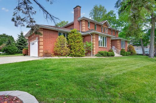 542 Rankin Cres, Kingston, ON, K7M7L4 | Card Image