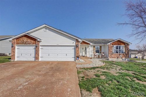 1805 Hackmann Hollow Dr, Wentzville, MO, 63385-3864 | Card Image