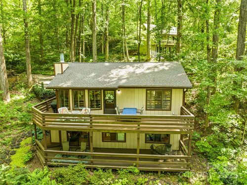 76 Shirley Dr, Maggie Valley, NC, 28751-9792 | Card Image