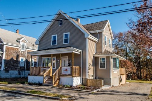 18 Saint John St, Dartmouth, MA, 02748-2914 | Card Image