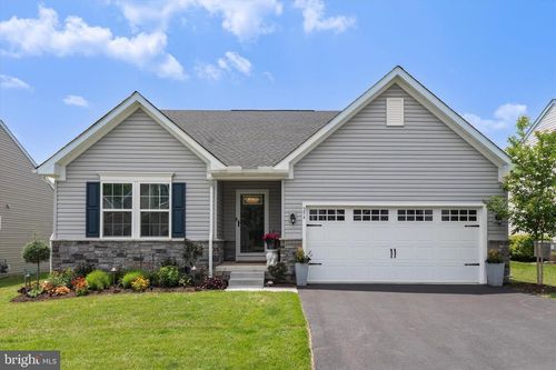 294 Letitia Manor Dr, WEST GROVE, PA, 19390-2117 | Card Image