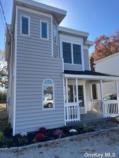 154 Oak Street, House other with 4 bedrooms, 2 bathrooms and null parking in Patchogue NY | Image 3